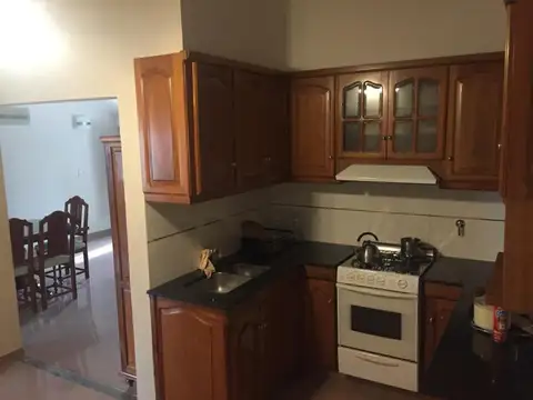 Casa 5 ambientes con 3 baños
