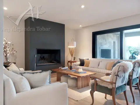 Casa 10 ambientes con 5 baños