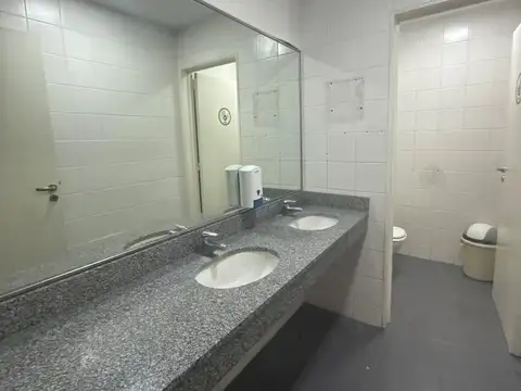 Local en Alquiler en Monte Grande, $ 2.900.000