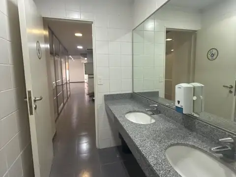 Local comercial en alquiler en pleno centro de Monte Grande