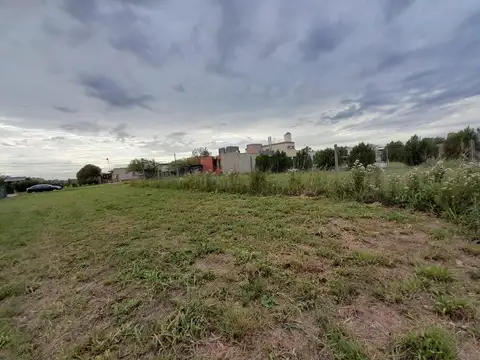 Terreno en Venta 45  mts Fondo