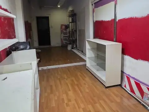 Local en Alquiler en Morón, $ 2.500.000