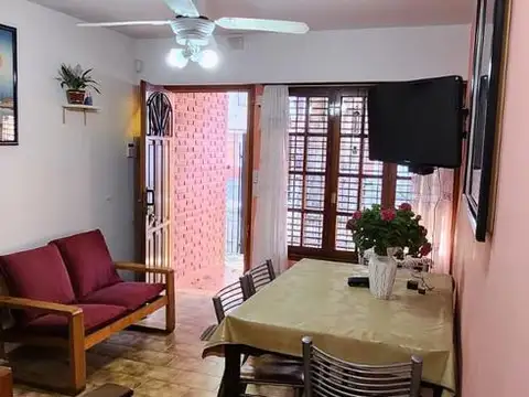 Depto Tipo Casa 4 ambientes con 1 baño