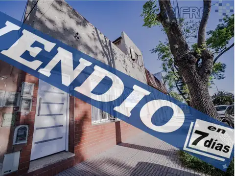 PH a refaccionar dividido en 2 deptos (uno de 3 amb y otro de 5 amb) con terraza.