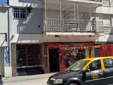 Bolivar 200, Piso 8