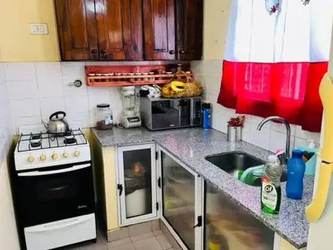 Casa 3 ambientes con 2 baños