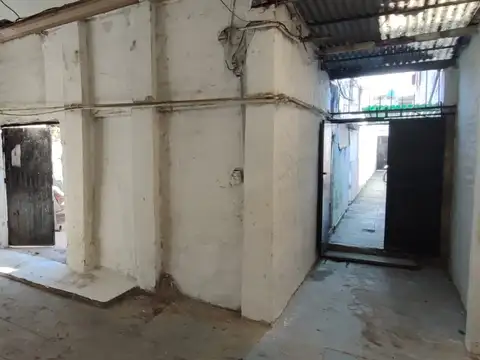 Galpon en Alquiler en Caseros, $ 550.000