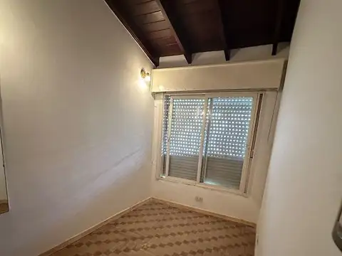 Depto Tipo Casa en Alquiler de 2 dormitorios