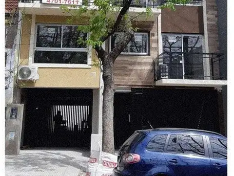 EXCELENTE MONOAMBIENTE con balcón