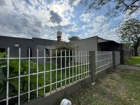 Casa en Venta en Nuevo Alberdi Oeste, USD 42.000