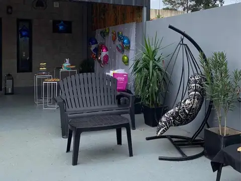 Edificio Comercial en venta - 2 Baños Cocina - 188Mts2 - Pilar