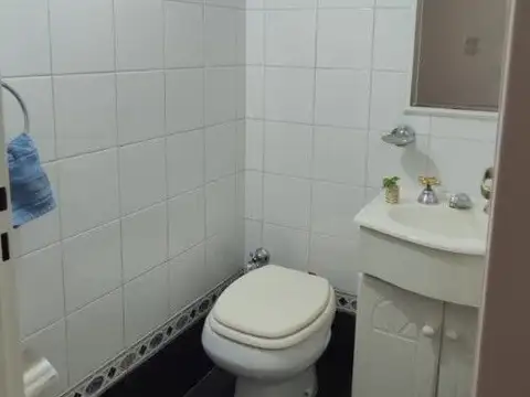 Casa 3 ambientes con 2 baños