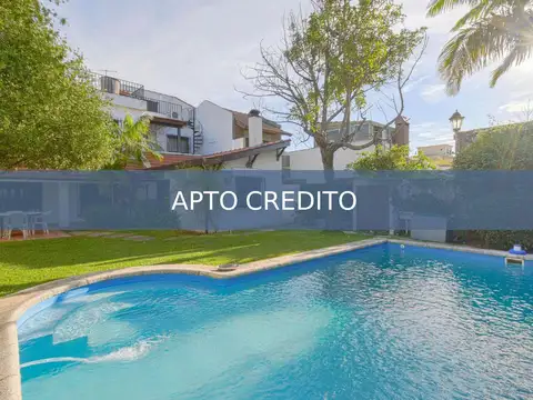 Venta Casa 4 ambientes con Pileta - Quincho - Parque en Ramos Mejia - Apto Crédito
