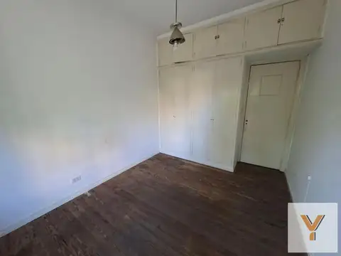 Depto Tipo Casa en Venta 60 años