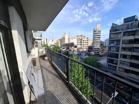 Avenida San Martín 2600, Piso 6