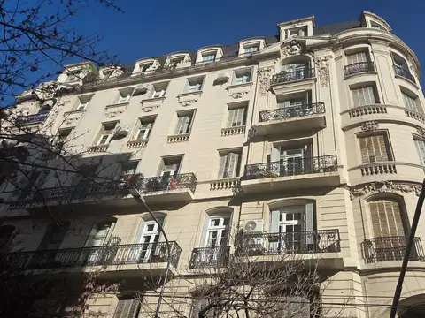 HIPOLITO IRIGOYEN 1900, Piso 3