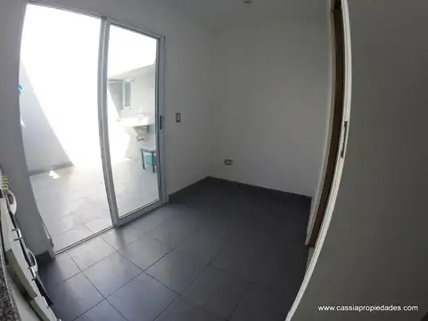 Depto Tipo Casa en Alquiler de 3 ambientes