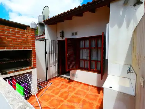 Depto Tipo Casa en Venta de 2 ambientes