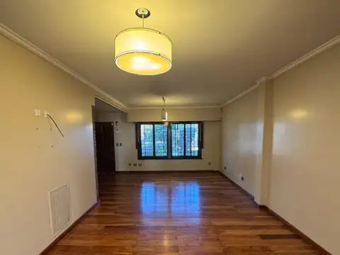 Casa 6 ambientes con 3 baños