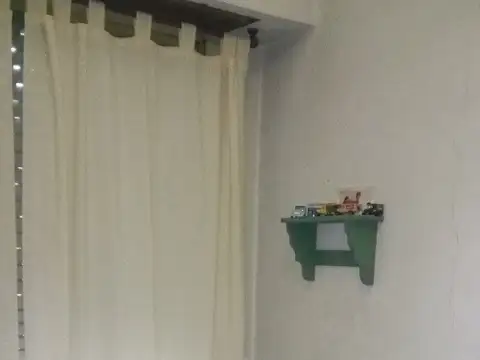 Depto Tipo Casa en Venta de 5 ambientes