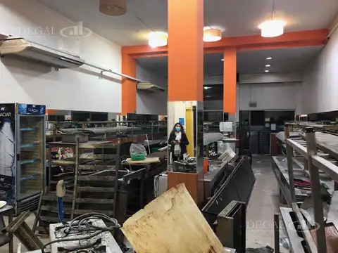 Local en Venta en San Nicolás, USD 500.000