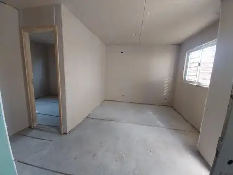 Venta casa a terminar, oportunidad!