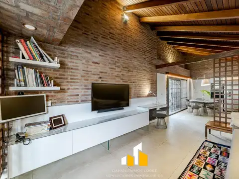 Casa en URCA-4 dormitorios