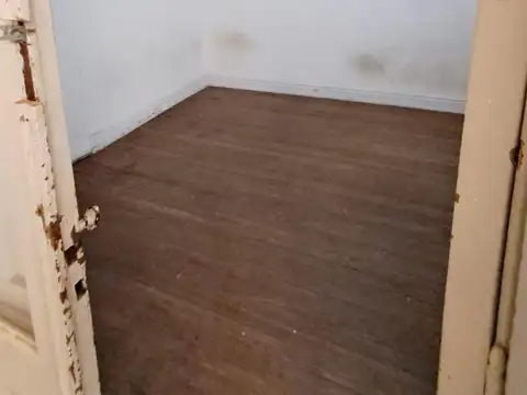 Depto Tipo Casa 10 ambientes con 2 baños