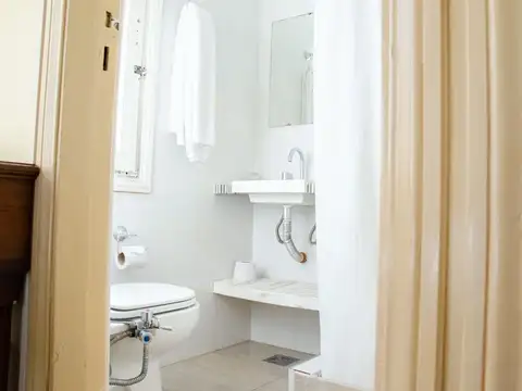 Avenida Pedro Luro 2200