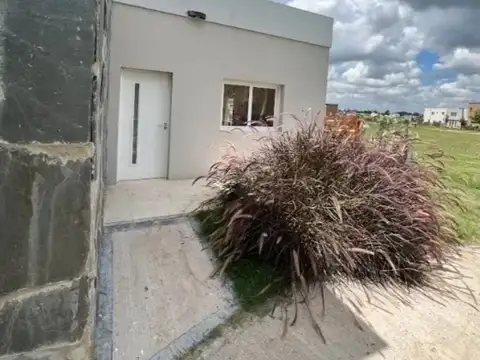 Casa en Alquiler de 3 dormitorios