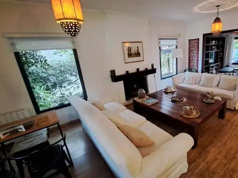 Casa en Venta con 5 cocheras
