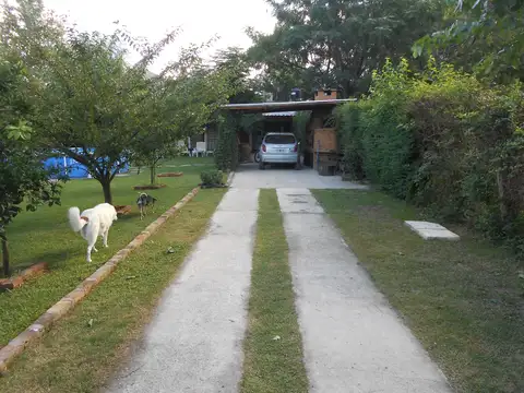 Casa en venta en General Rodríguez, Barrio "Los Naranjos"