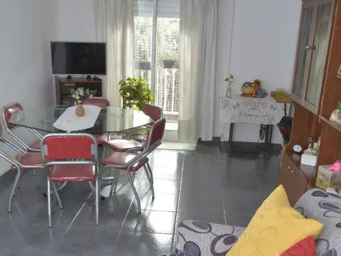 Departamento 3 ambientes con 1 baño