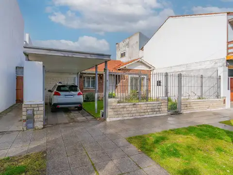 VENTA PH TIPO CASA  AL FRENTE JARDIN PARQUE LURO