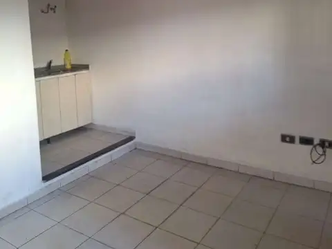 Departamento en Alquiler en Constitución, $ 350.000