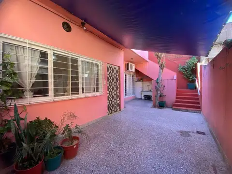 PH EN VENTA 6 AMBIENTES CIUDADELA