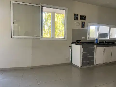 Gobernador Anaya 3900