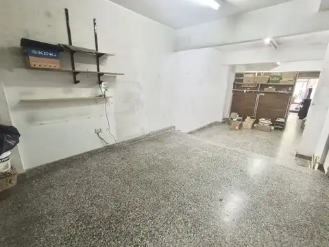 EXCELENTE LOCAL A LA CALLE- APTO CASI TODO RUBRO