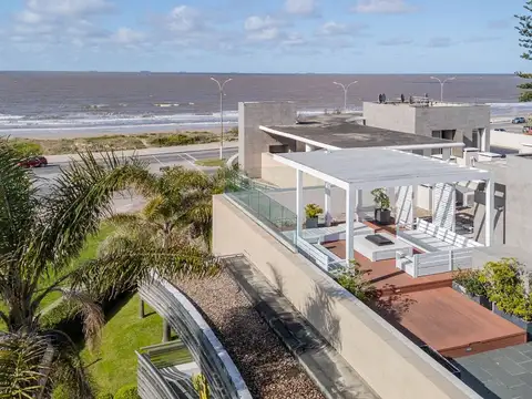 Departamento en Alquiler de 6 ambientes