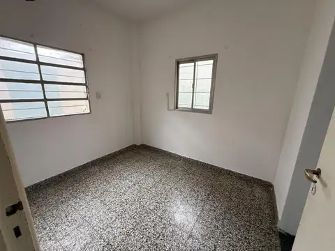 Casa en Alquiler en Quilmes, $ 690.000