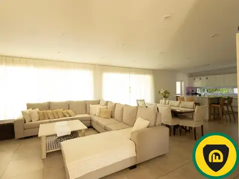 Casa en Venta al Oeste