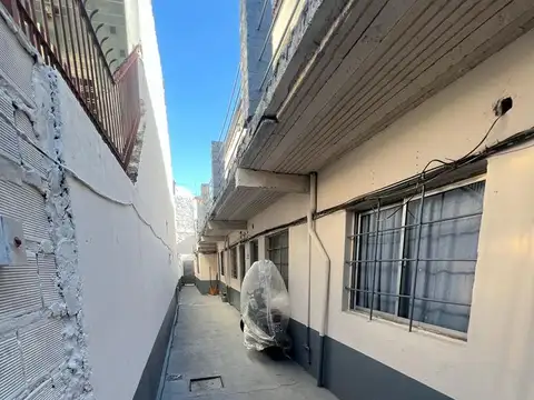 Ph monoambiente y medio en planta baja, ubicado en Castro Barros 1073, Lanus
