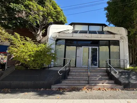 Venta local comecial /corporativo sobre corredor Marquez