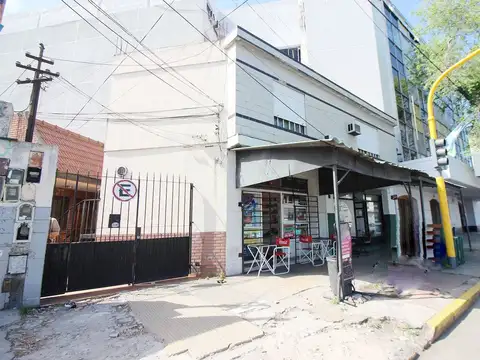 VENTA BLOCK  2 LOCALES MAS 3 VIVIENDAS LOTE LIBRE