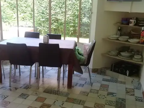 Casa en Venta con 4 cocheras