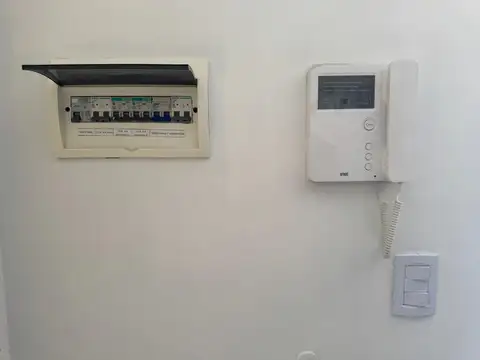 Roca 3128 , Piso 5