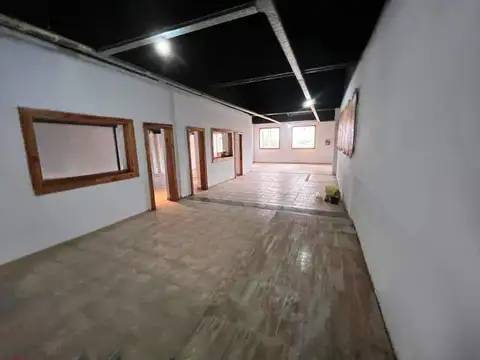 Local en Alquiler en San Miguel, $ 2.000.000