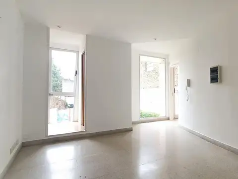 Oficina en Alquiler en Belen De Escobar, $ 550.000