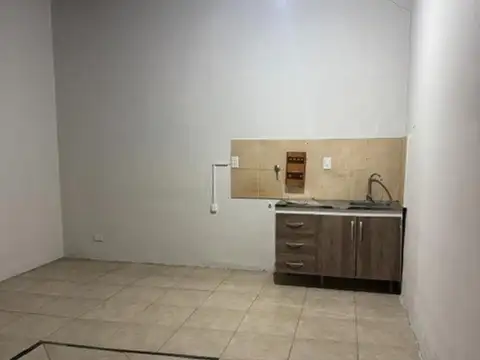 Casa en Alquiler en Presidente Derqui, $ 700.000