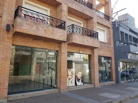 Local en Venta Via Pública